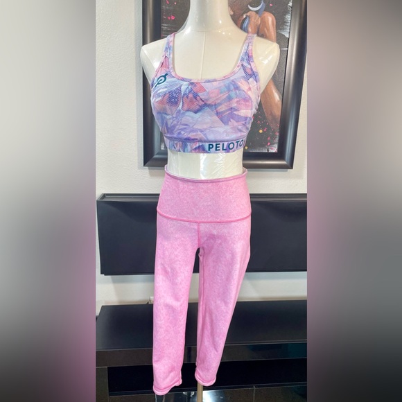 Peloton x WITH floral 2k blue pink bra & matching crop leggings set, size medium - Picture 8 of 16